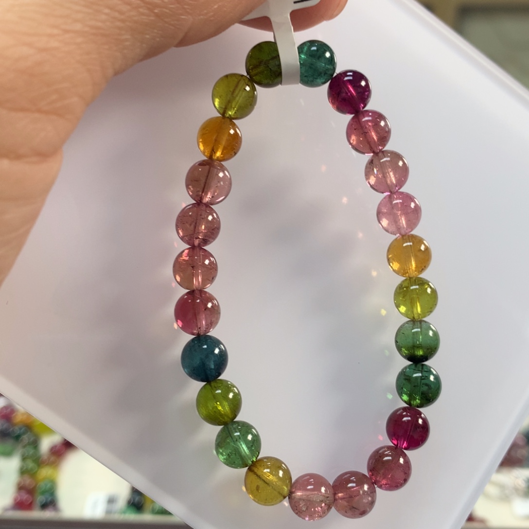 未镶嵌碧玺手链7.6左右