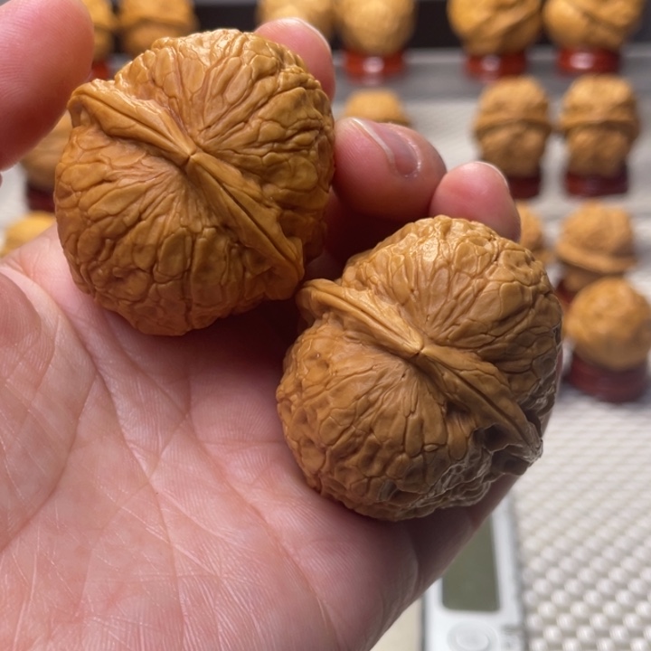 文玩核桃把件13九五玄铁