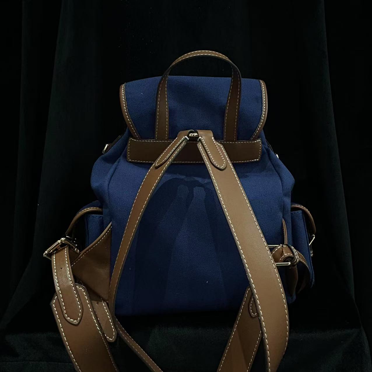 COCO DICV25新款高端定制时尚女包 布书包 蓝色