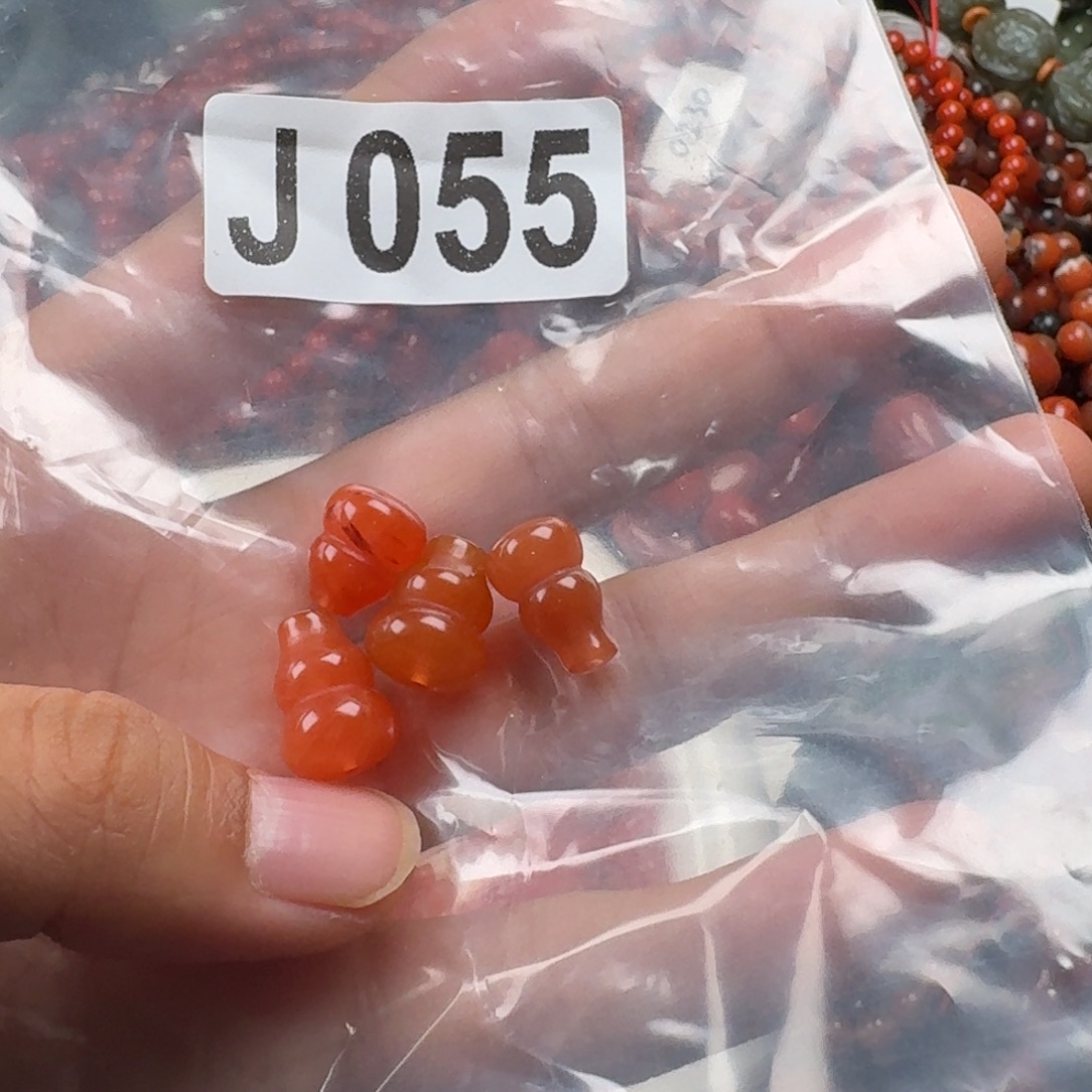 南红玛瑙未镶嵌珠宝奇石