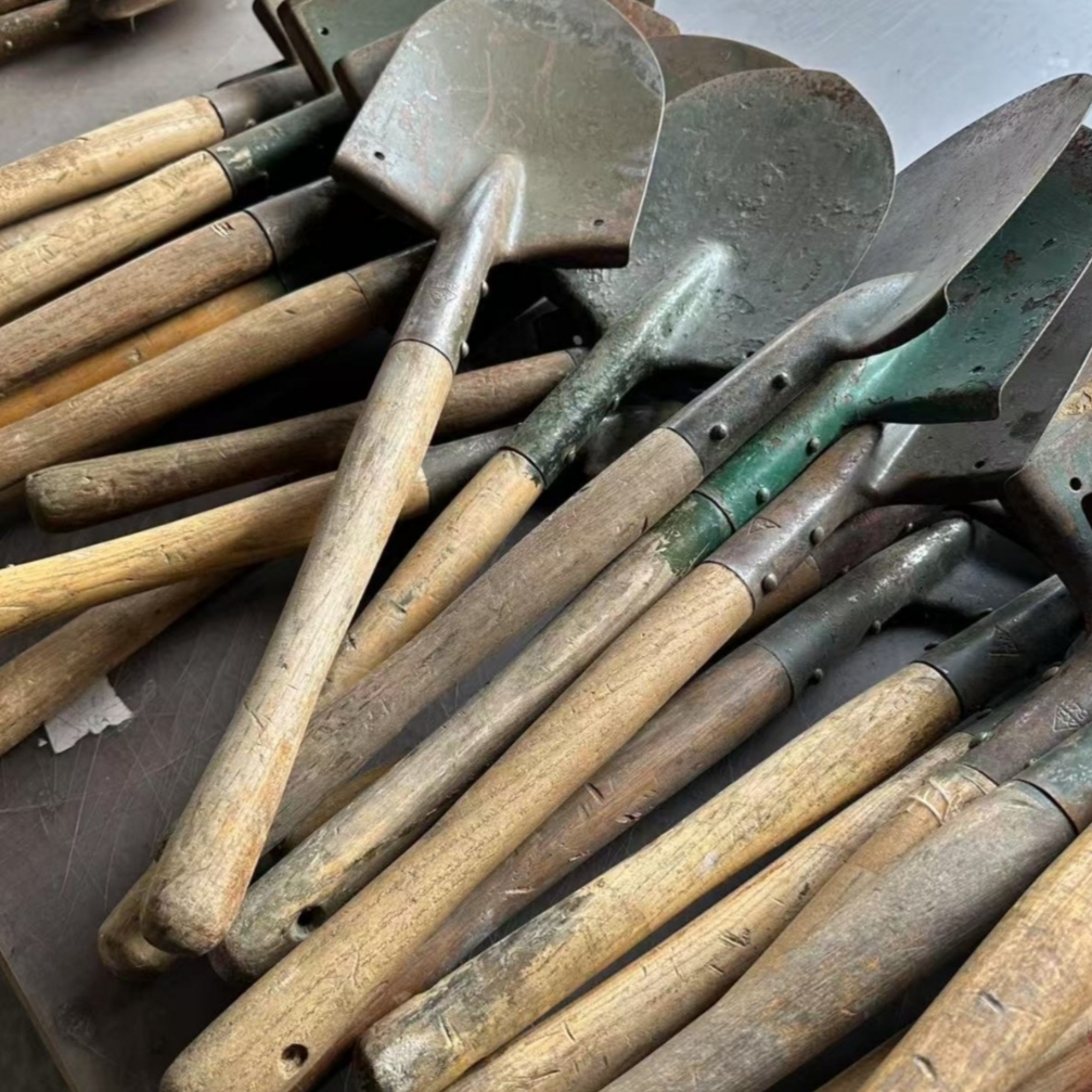 老货库存旧的小铁锹（老款）16.5*62