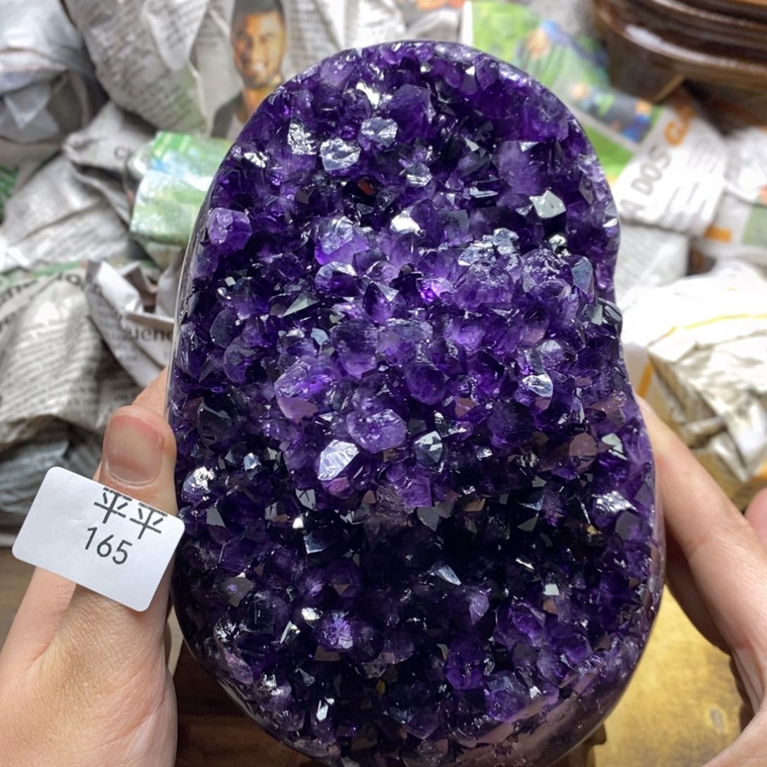 紫晶乌拉圭未镶嵌