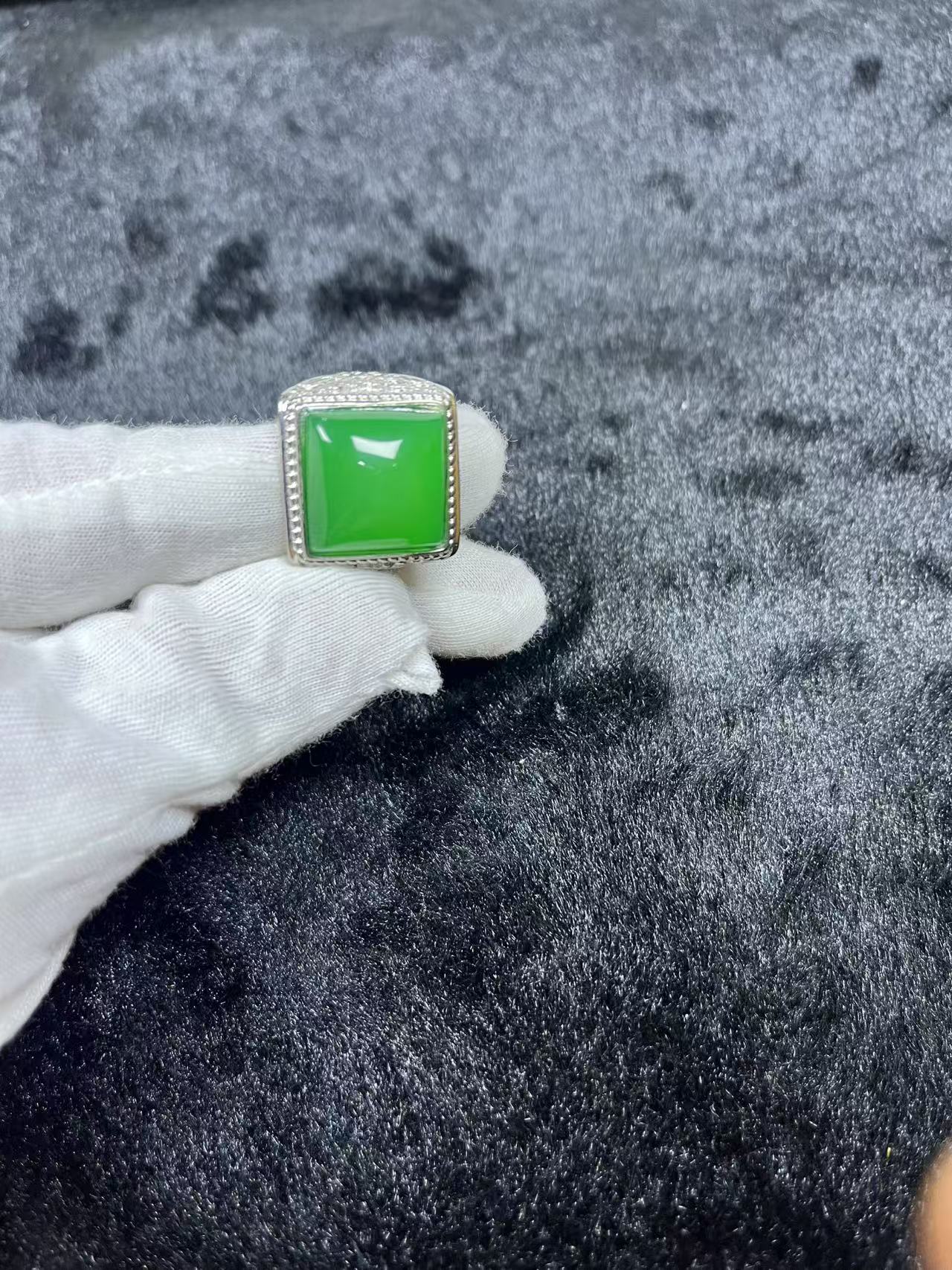 天然正品玛瑙绿玉髓（發）字高端霸气男款开口戒指