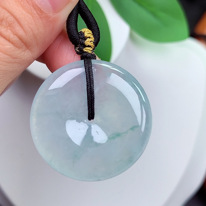 颈饰未镶嵌翡翠平安扣 30.7x5.7mm