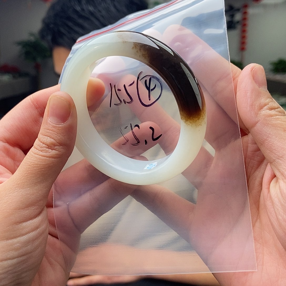 和田玉颜色多样性发拍一发一未镶嵌