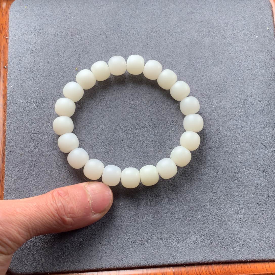 石英质玉配饰未镶嵌蝈****活