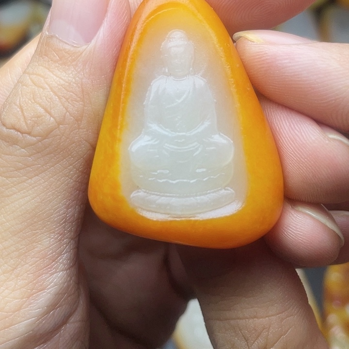 【闪购商品】颈饰未镶嵌和田玉