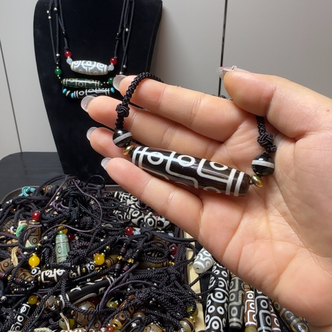 玛瑙/玉髓合金颈饰