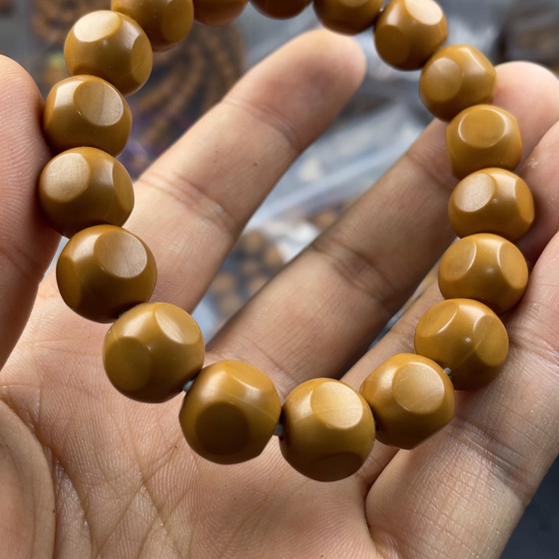 猴头核桃吊坠没事儿