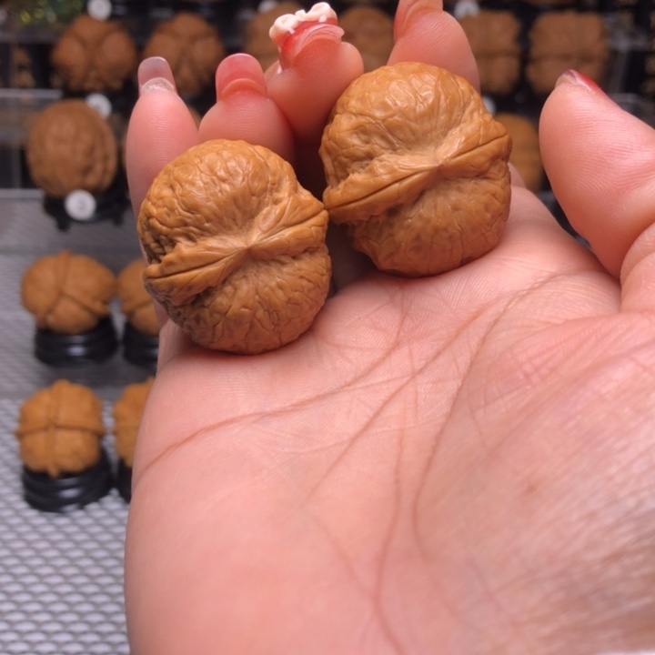 橄榄核吊坠3粗筋钢蛋