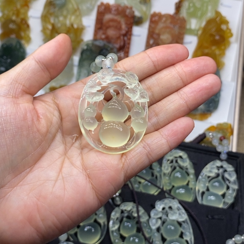【闪购商品】蛇纹石玉未镶嵌颈饰九*