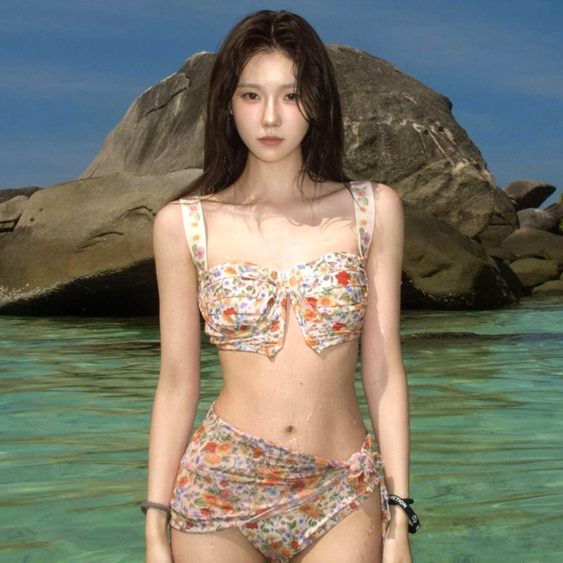 超绝泰式碎花度假比基尼泳衣小众设计小胸海边微胖