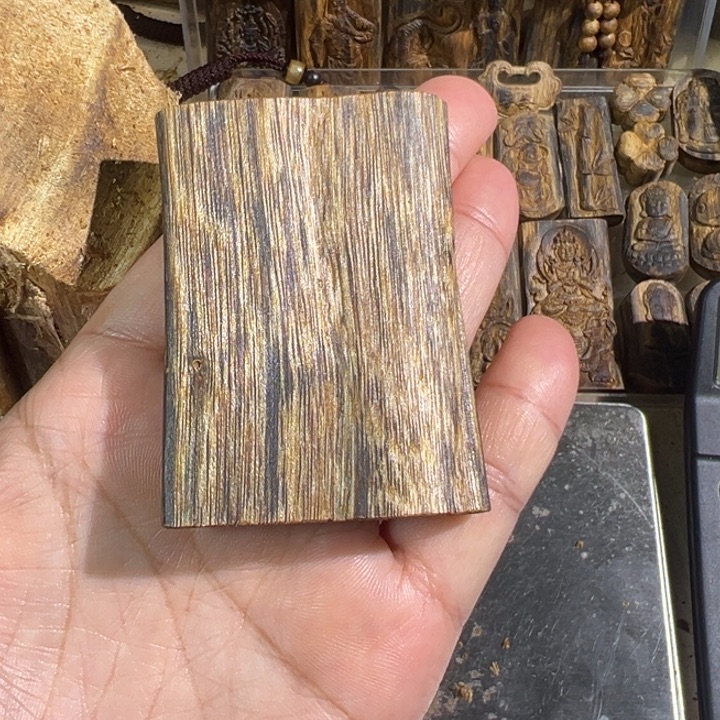 沉香吊坠把***生棋楠沉香乌身吊坠20克