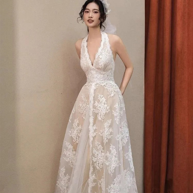【真爱婚纱-轻纱挂脖】高级感挂脖婚纱 蕾丝绑带气质小拖尾 出门纱 