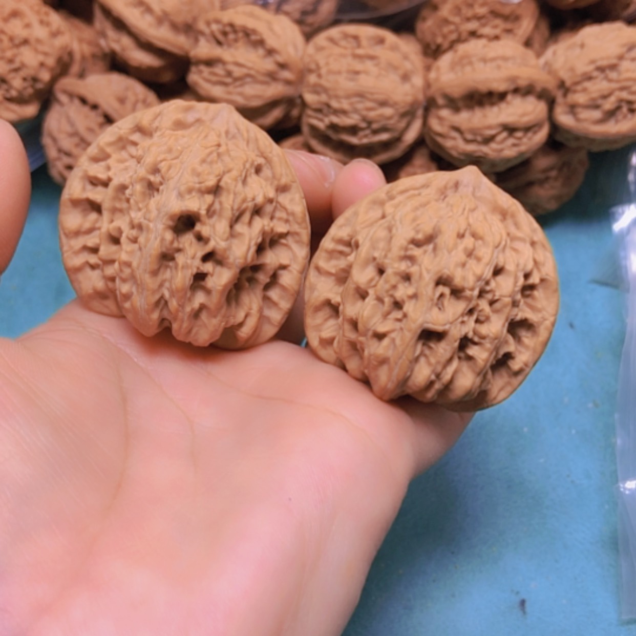 【闪购商品】把件核桃43霞云岭修尖