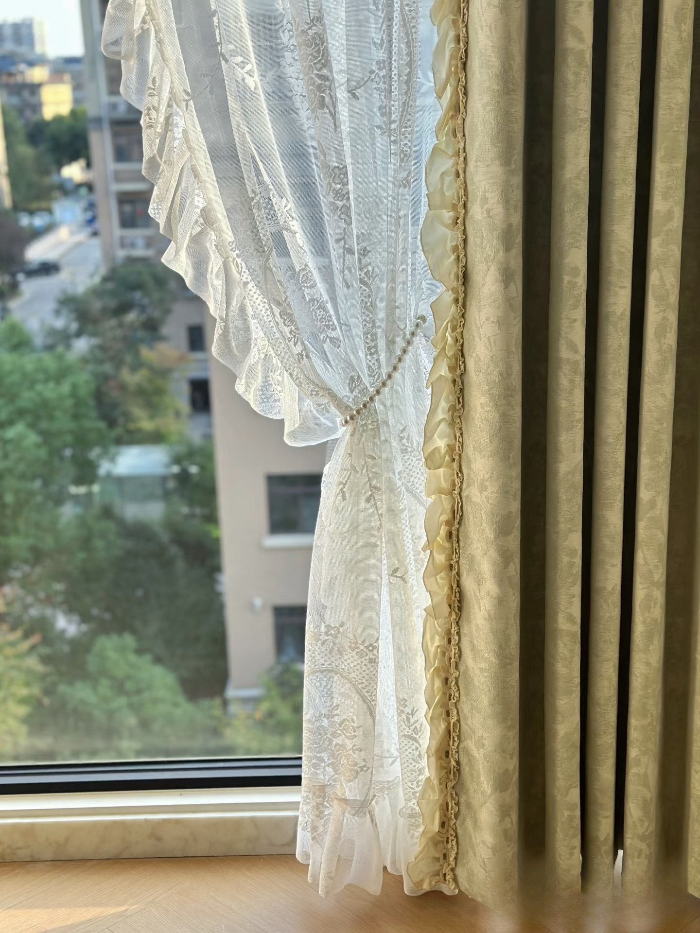 成品窗帘，工厂清仓，一件也批发