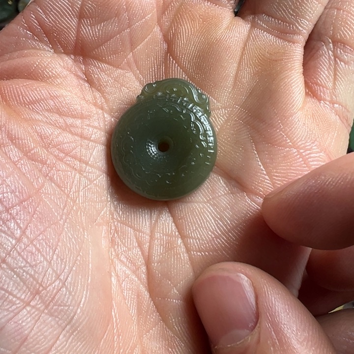 和田玉（糖玉）颈饰未镶嵌