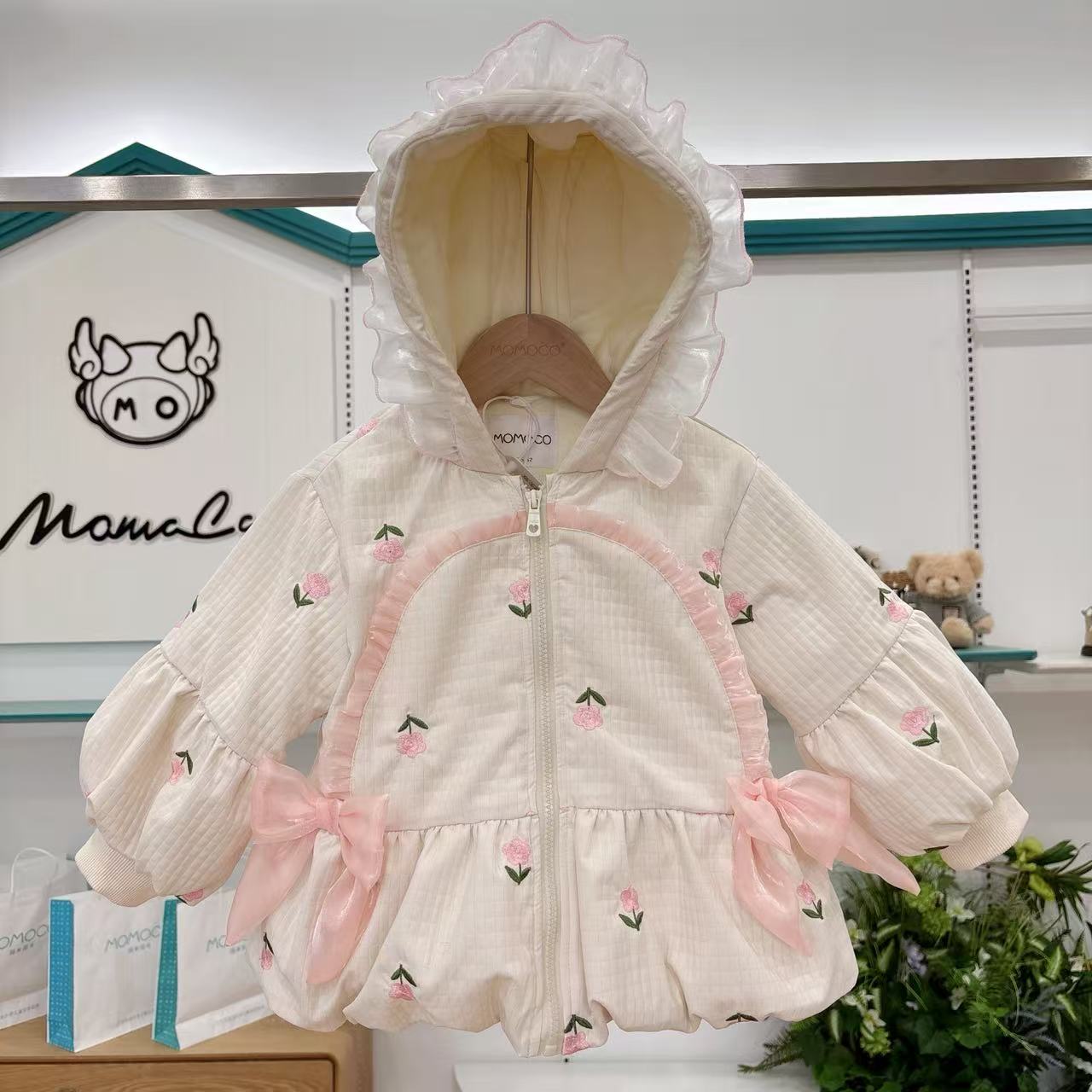 MOMOCO女童冬季新款时尚小花蝴蝶结连帽保暖加绒外套77830138025