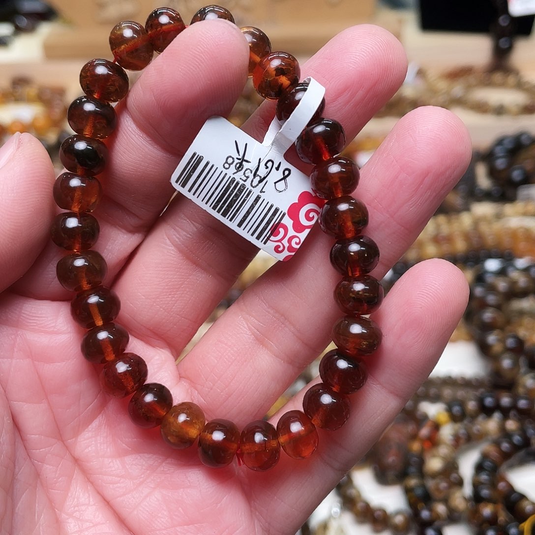 琥珀裸石未镶嵌八10568