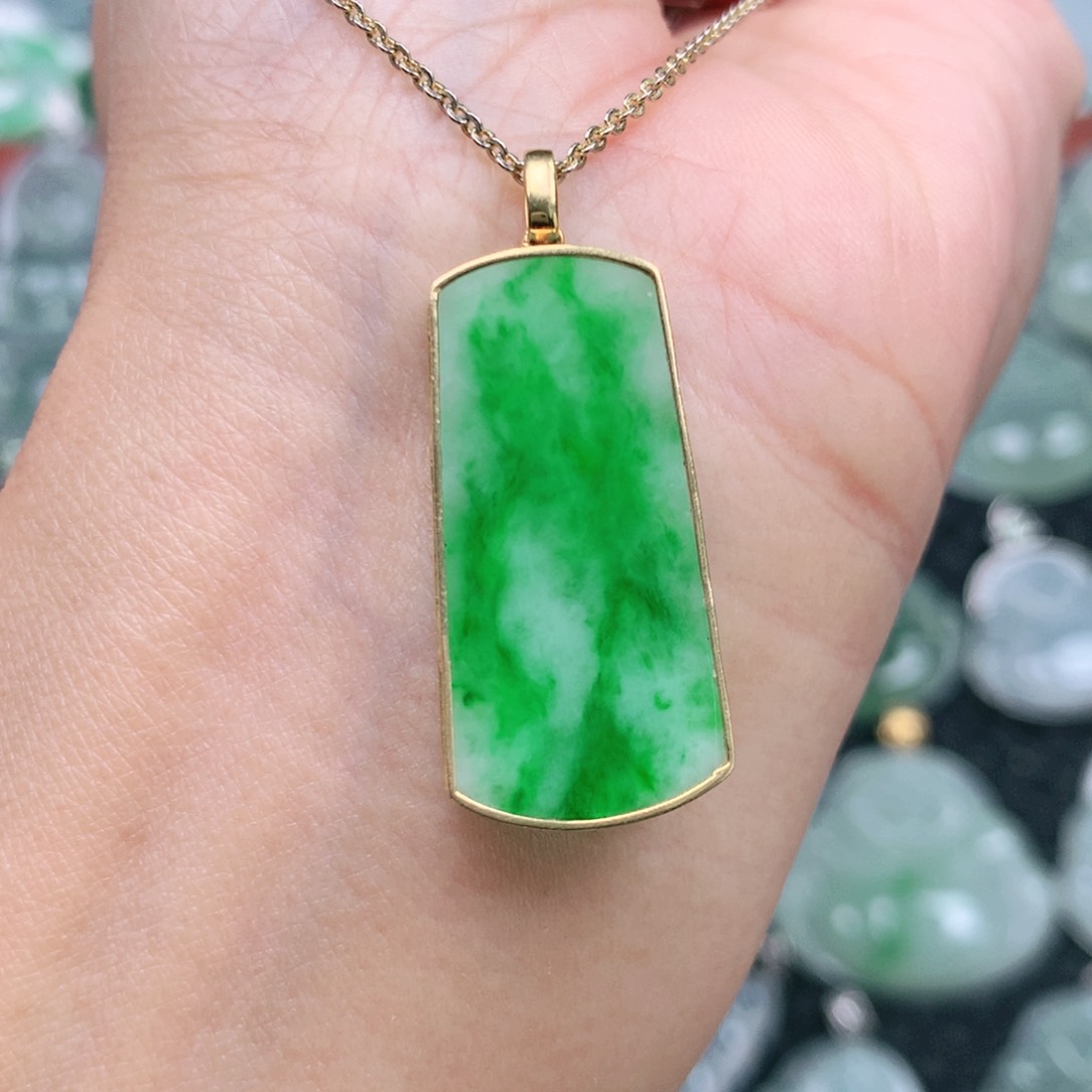 翡翠吊坠(不含链)18K金镶嵌