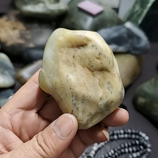 河***易和田玉（糖玉）未镶嵌挂件
