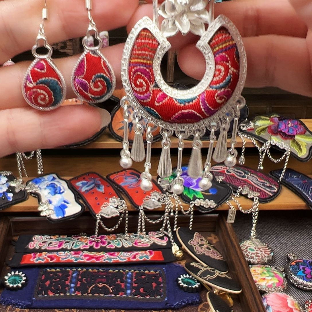 织绣手工刺绣工艺品