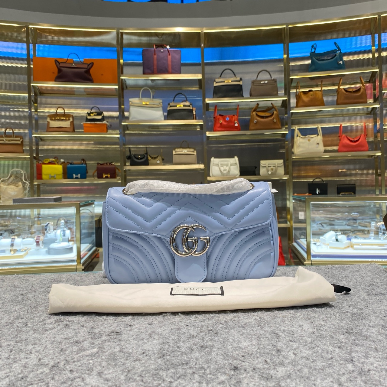 全新未使用 GUCCI/古驰 马蒙26 尺寸26*16 天空蓝色百搭 容量大