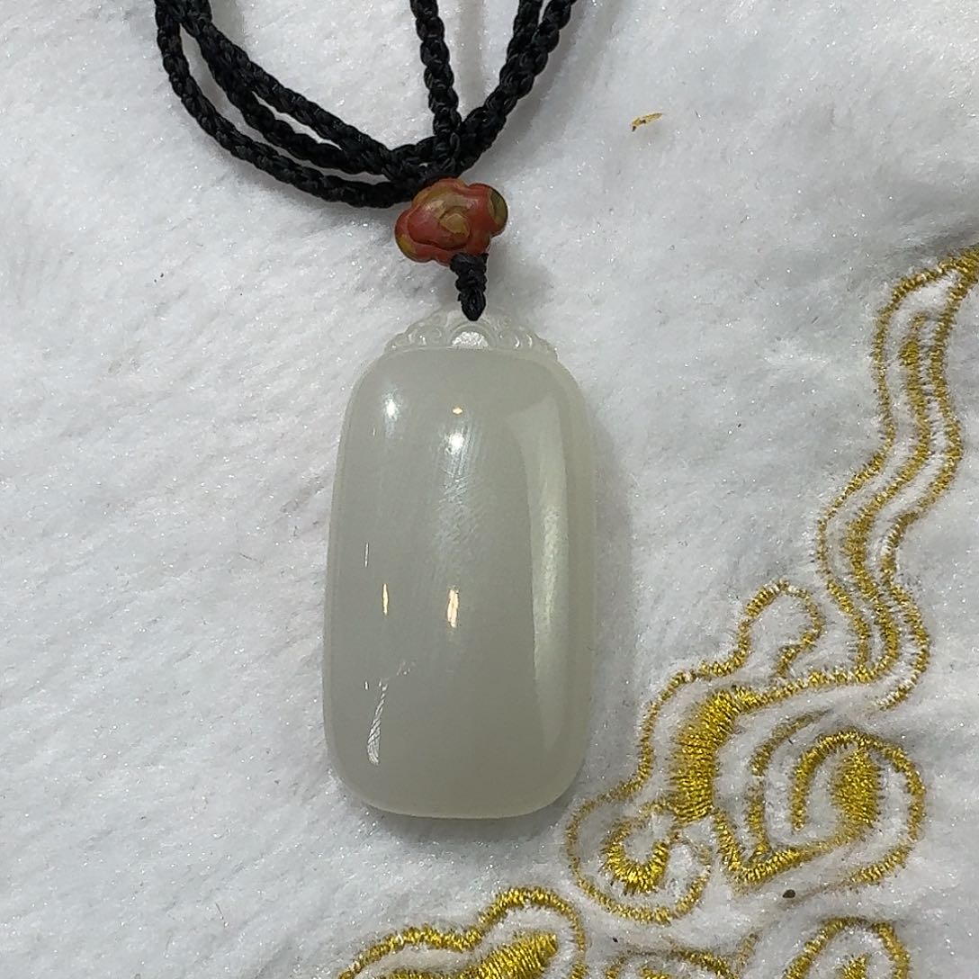 和田玉颈饰未镶嵌u****6