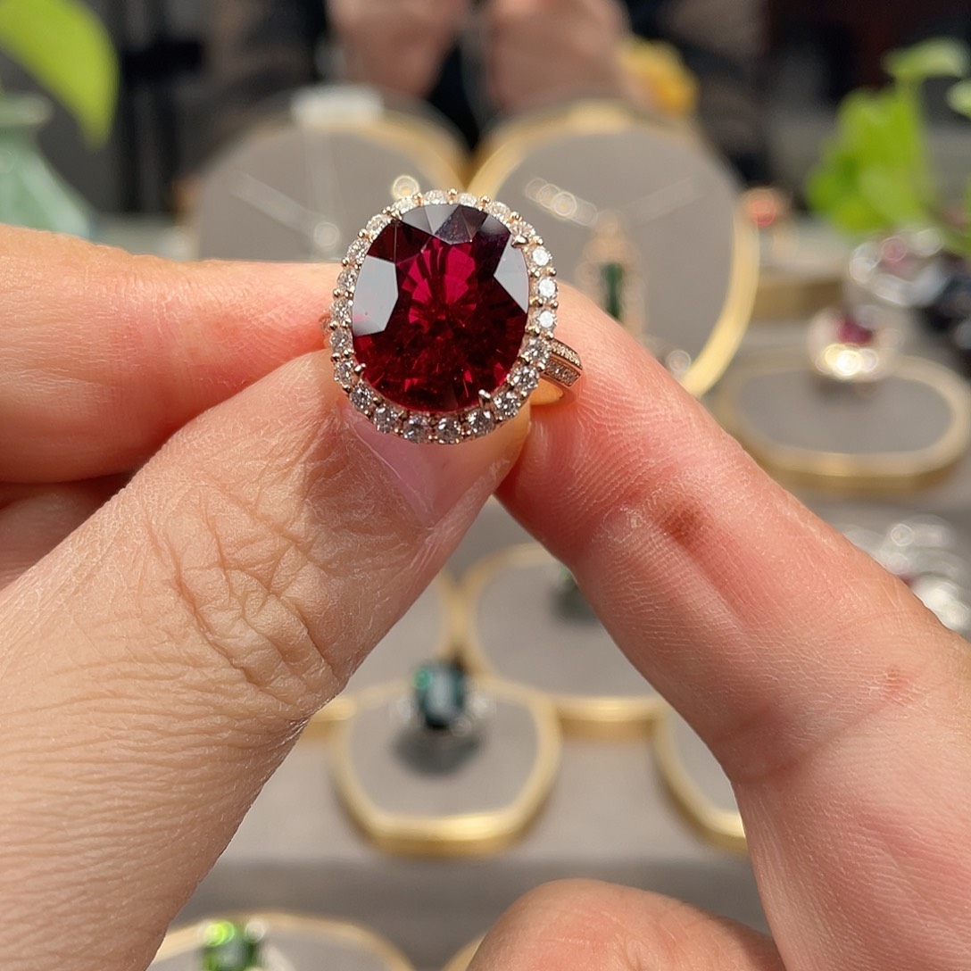 碧玺戒指18K金镶嵌8.46ct