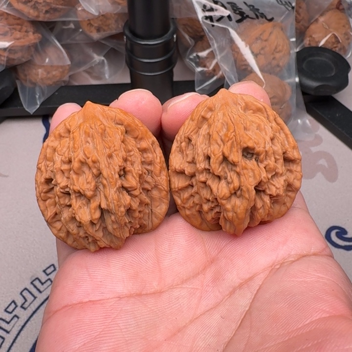 桃核吊坠山地麦虎41尺20
