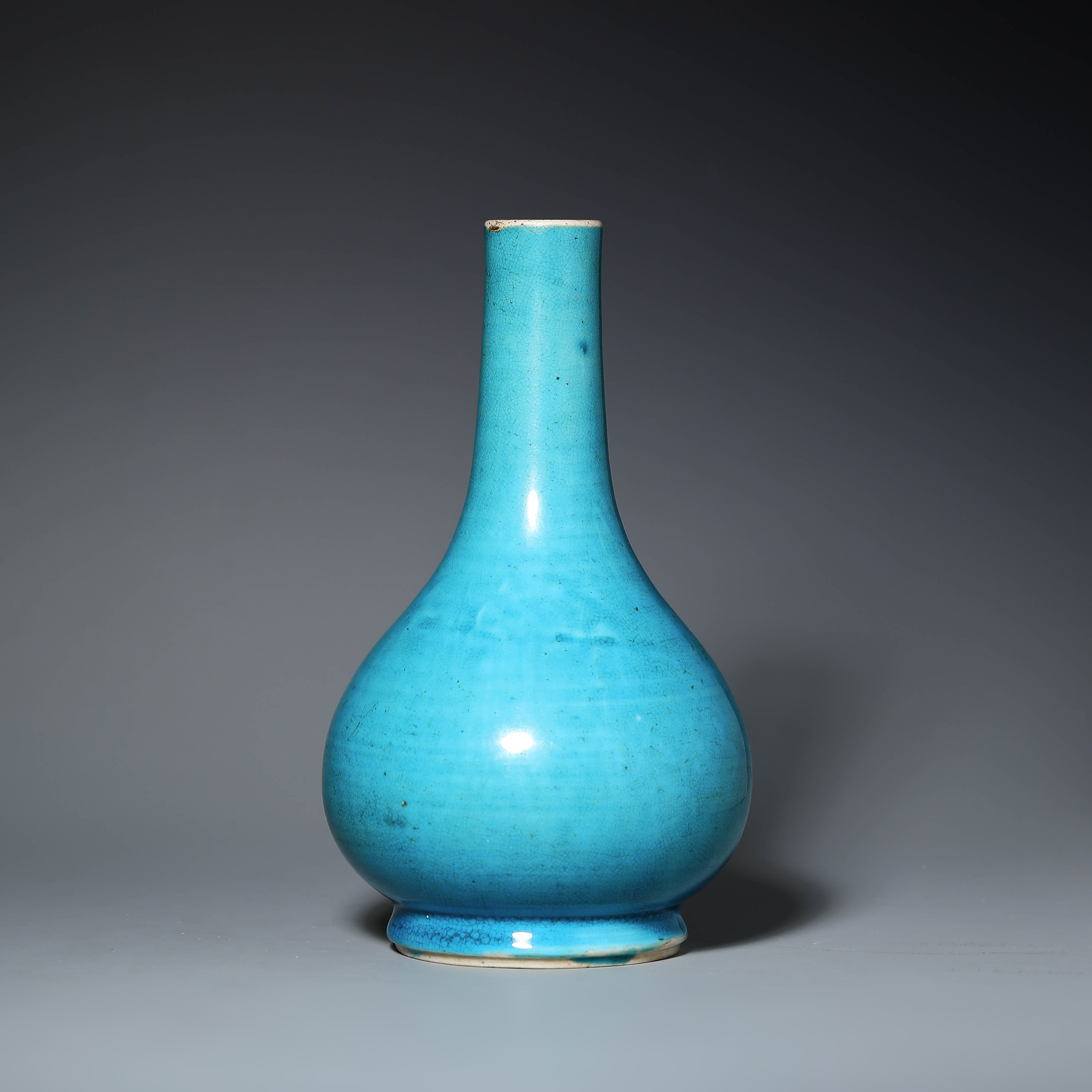 9224 清康熙 孔雀绿釉小胆瓶