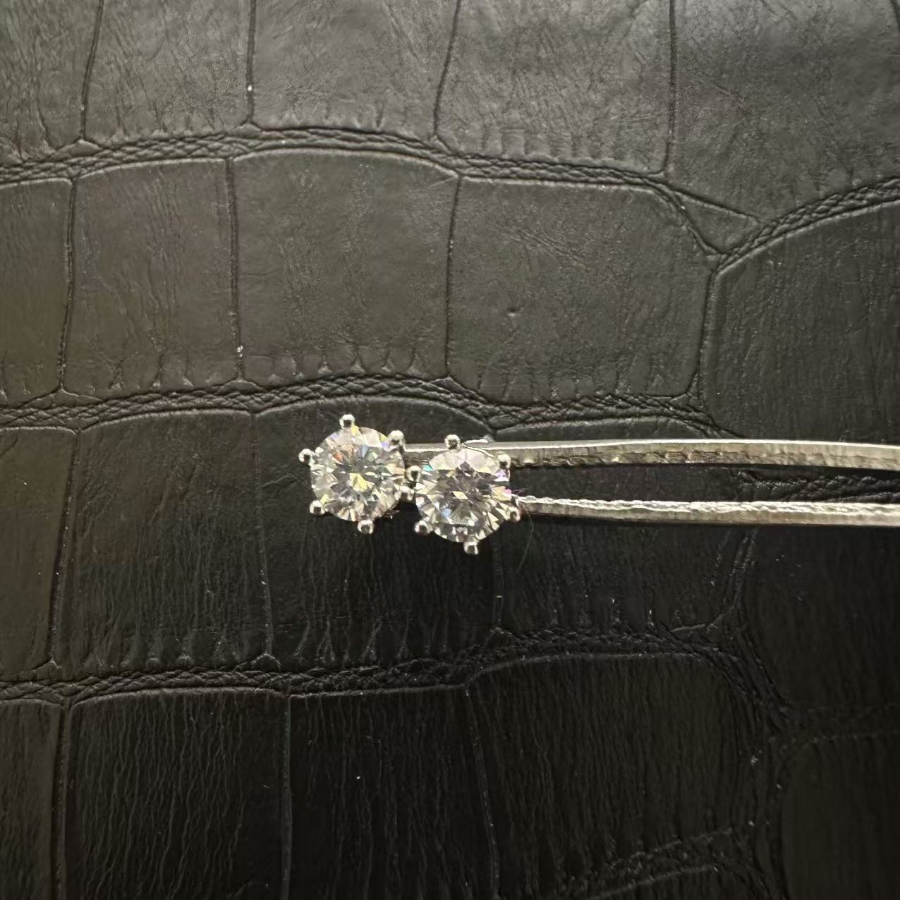 合金耳饰 耳饰 《玖舜甄选》南.非六爪耳钉0.5