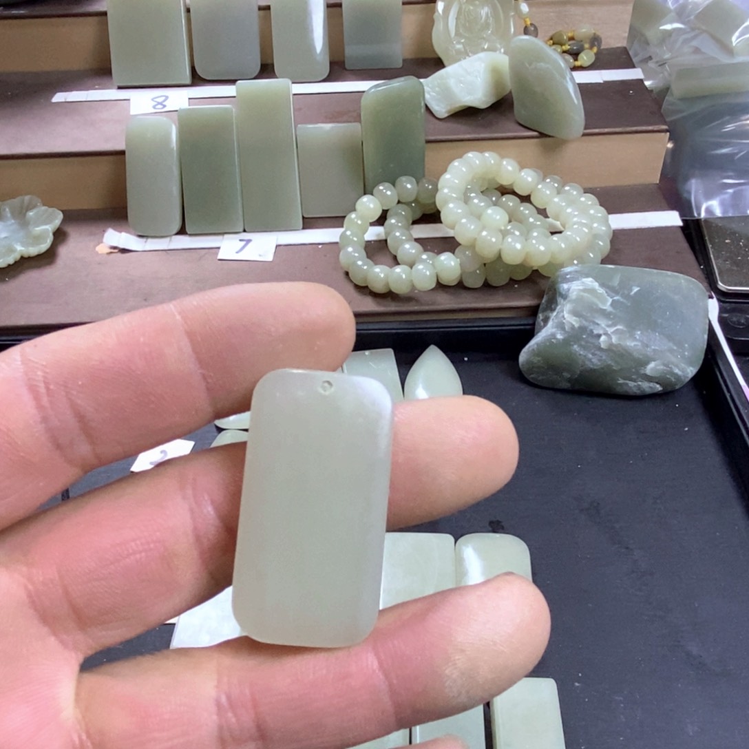 颈饰未镶嵌和田玉谁****悲038