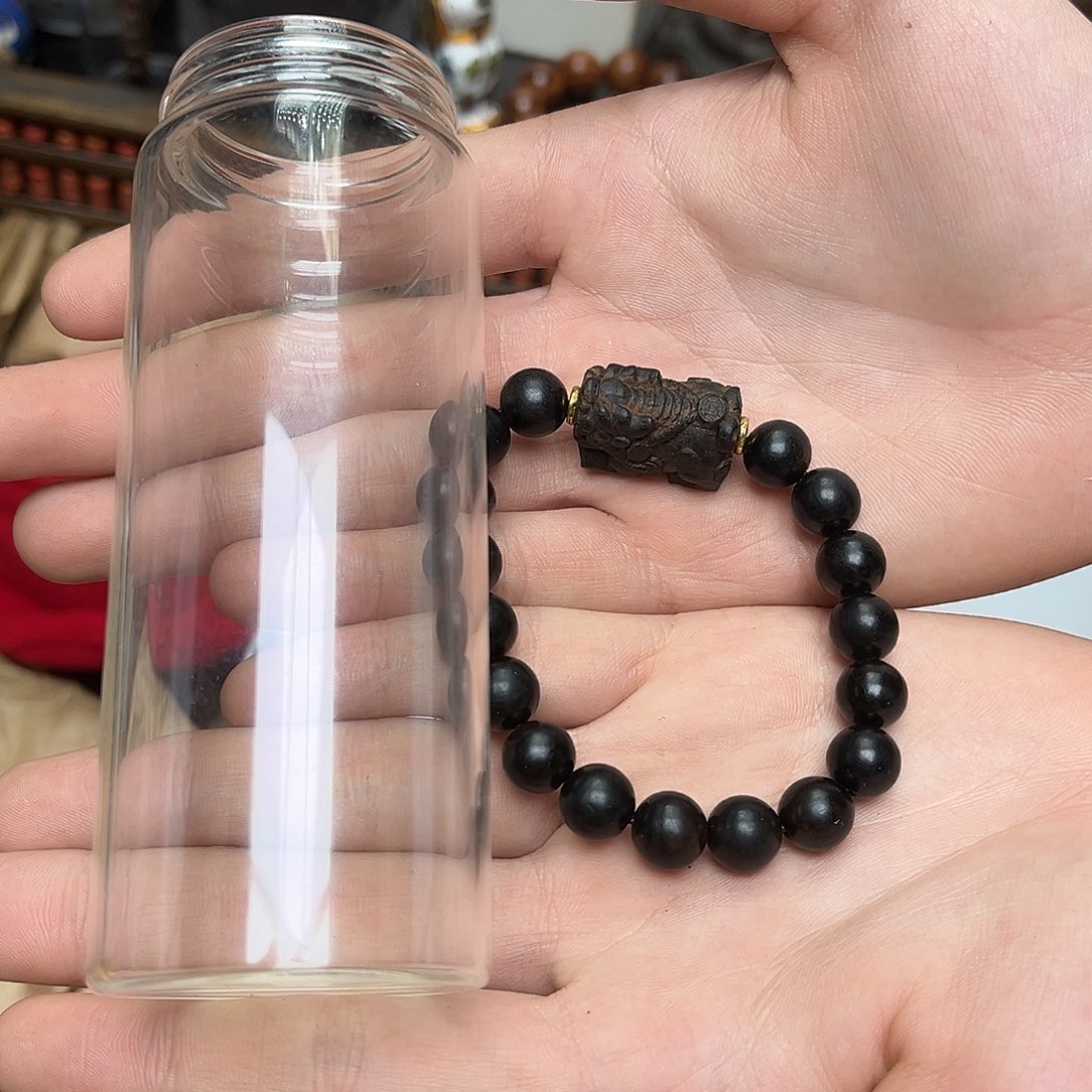 大叶紫檀（黑酸枝木类）