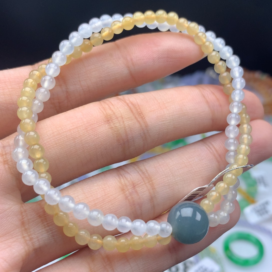 翡翠手链未镶嵌卡