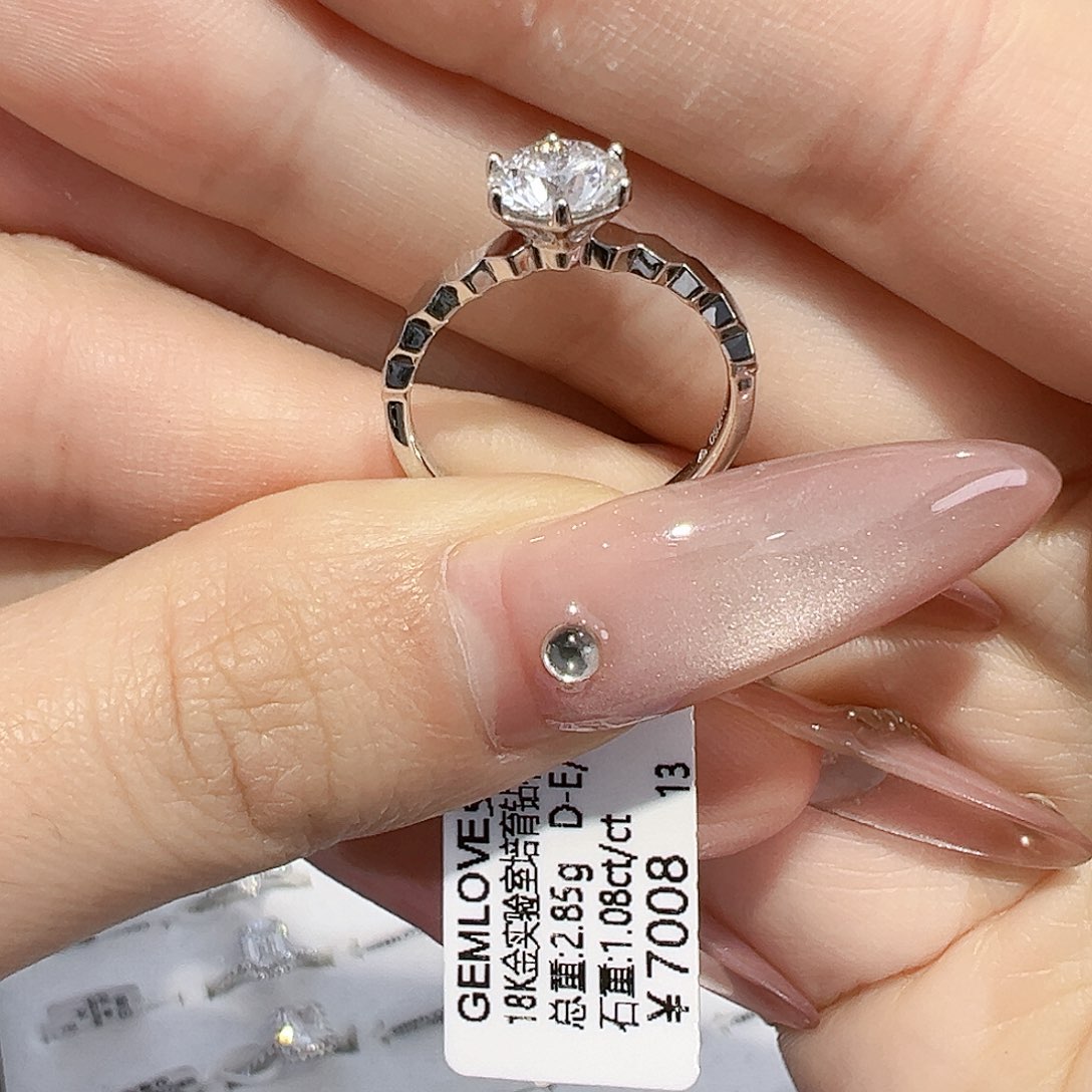 实验室培育钻石18K金镶嵌1.08ct 13圈