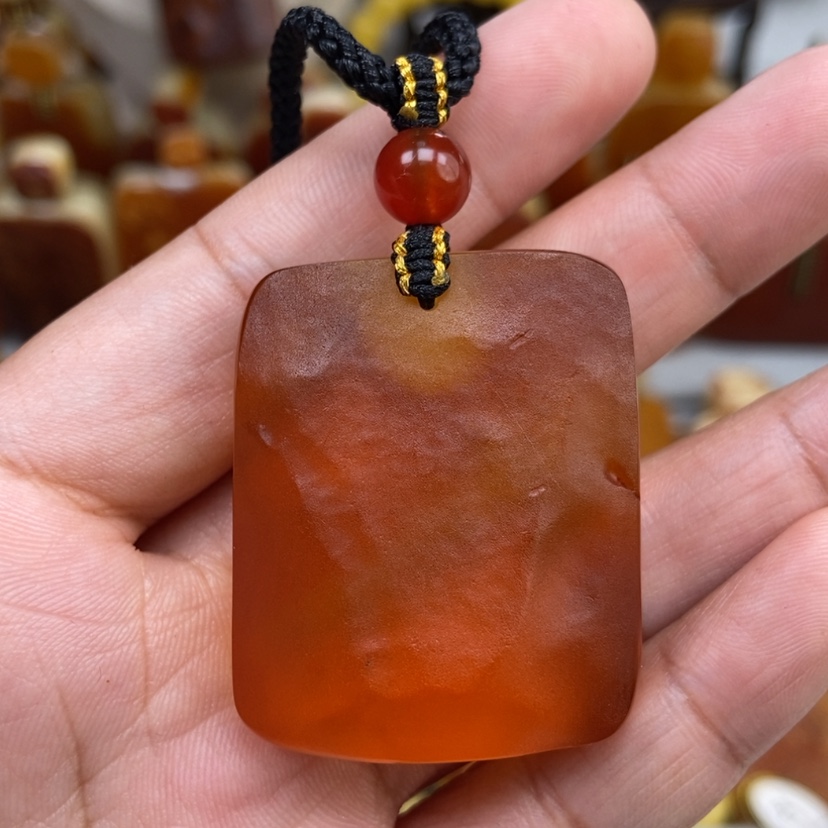 【闪购商品】琥珀颈饰未镶嵌