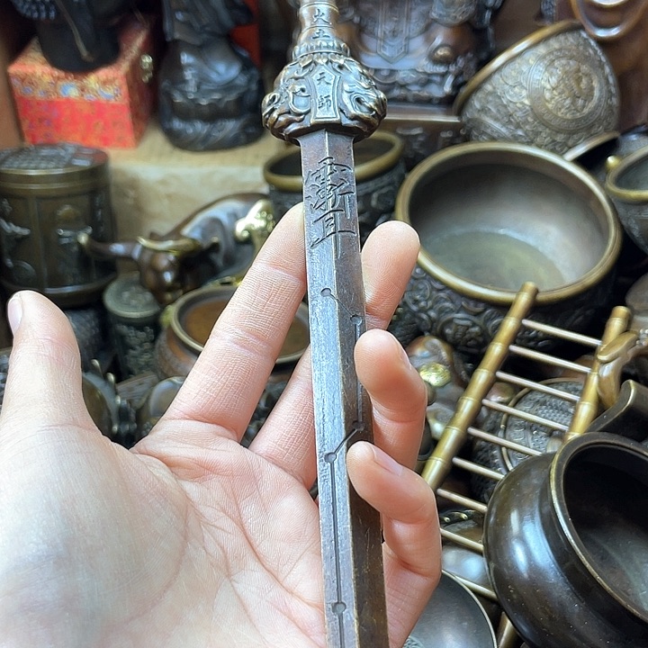 全是铜铜铜器铜器