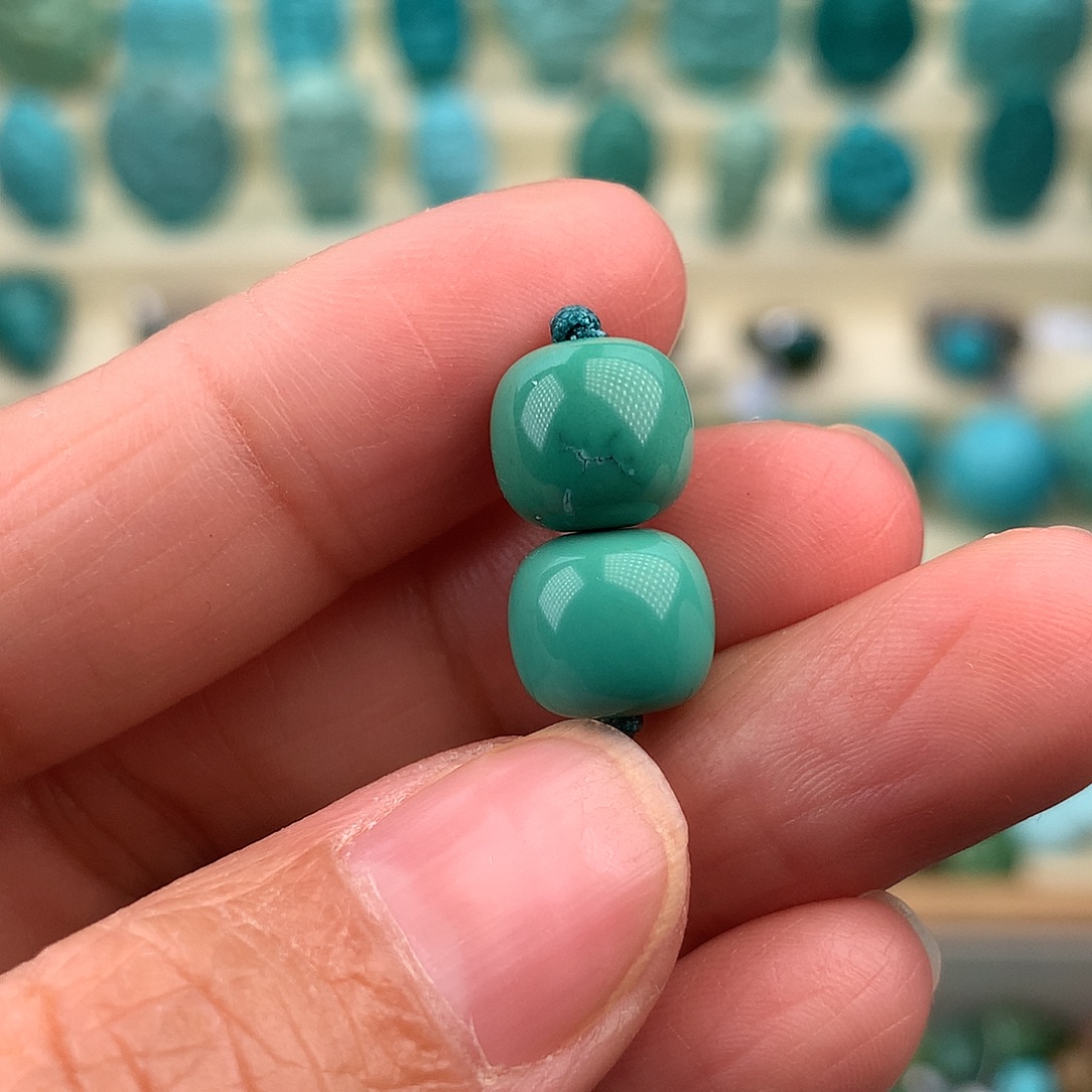 绿松石未镶嵌珠宝奇石9