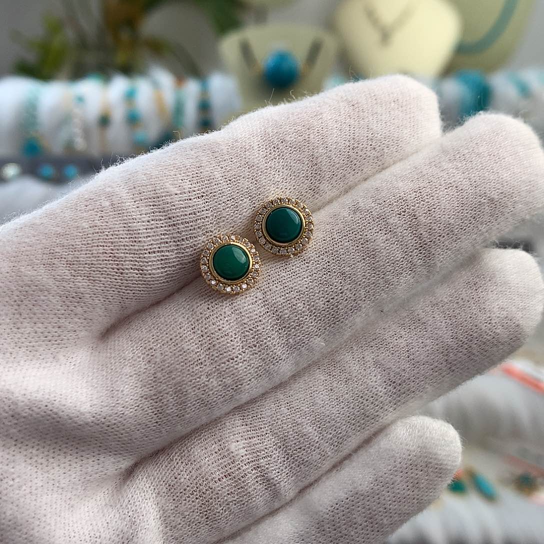 绿松石耳钉未镶嵌