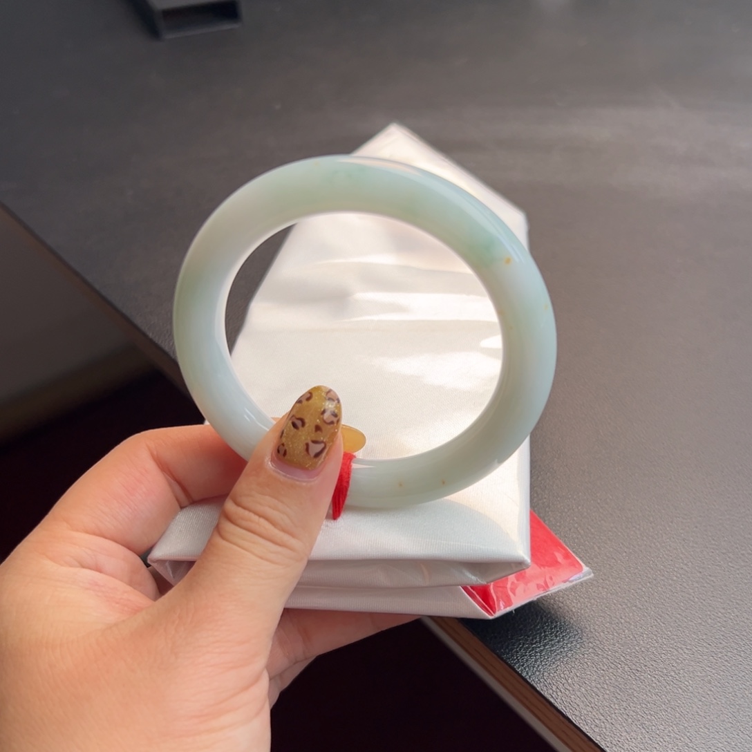 翡翠未镶嵌手镯54