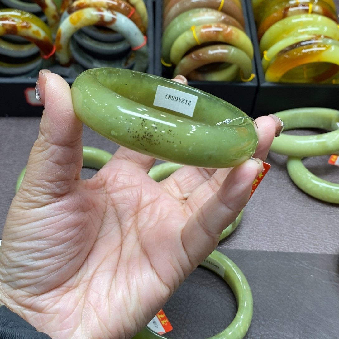 蛇纹石玉未镶嵌手链山****办手镯