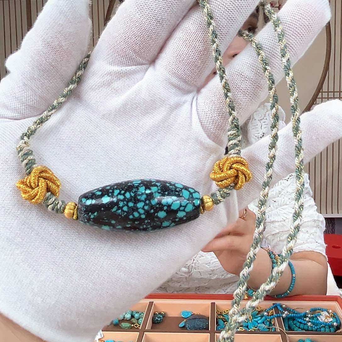 未镶嵌绿松石珠宝奇石