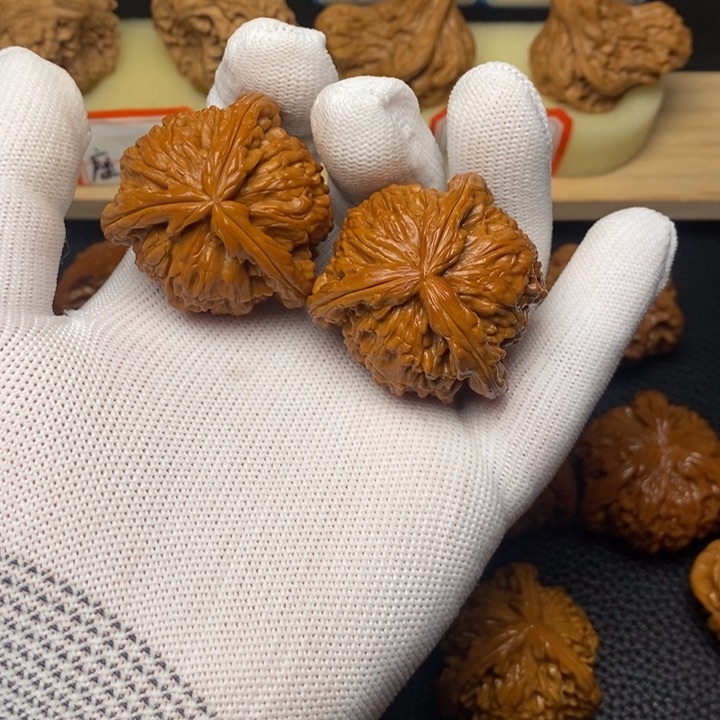 文玩核桃吊坠工艺三棱