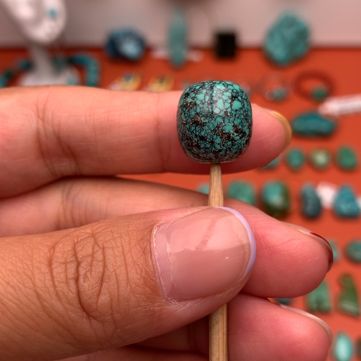 未镶嵌绿松石珠宝奇石