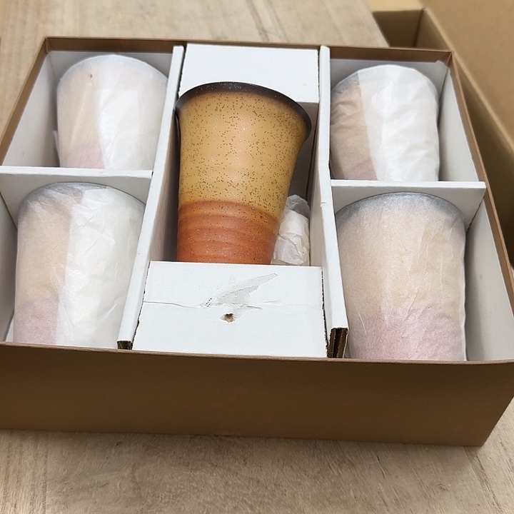 瓷片噗哈哈哈哈哈哈哈哈哈我笑得