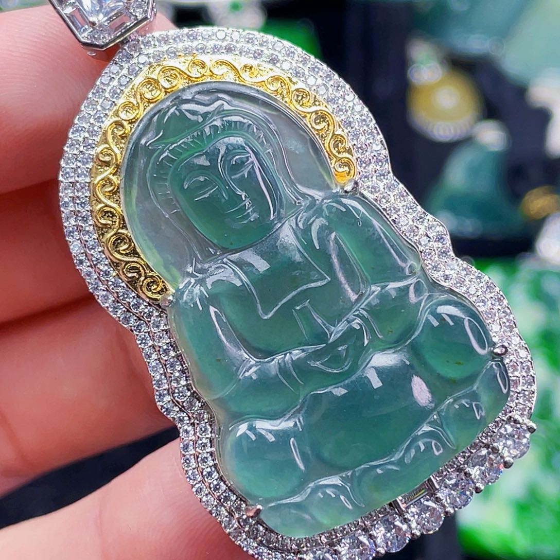 翡翠未镶嵌颈饰2，