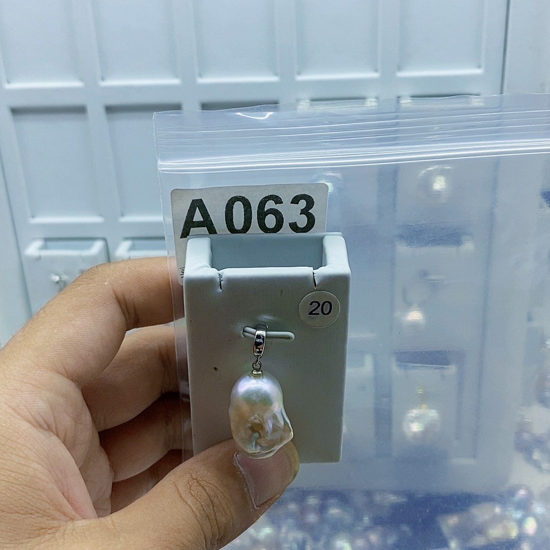 淡水珍珠合金颈饰