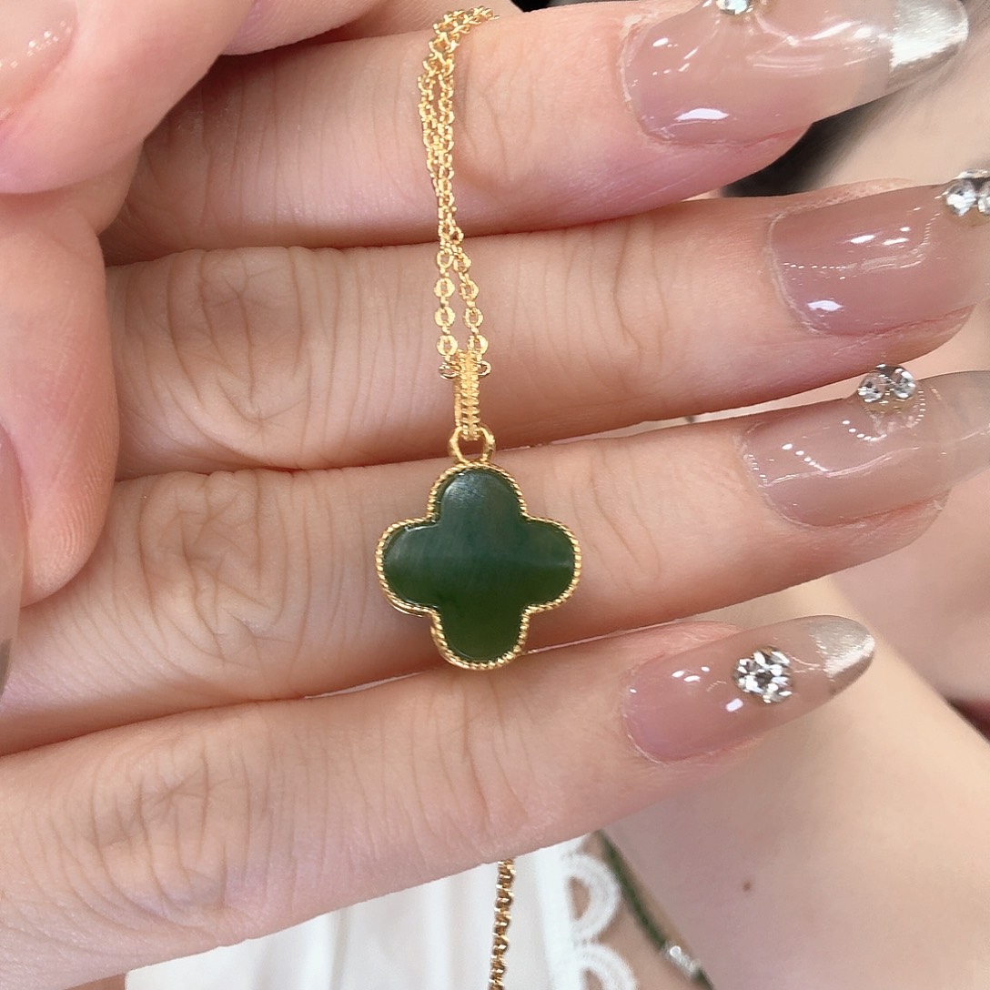 和田玉银S925镶嵌吊坠(赠链)