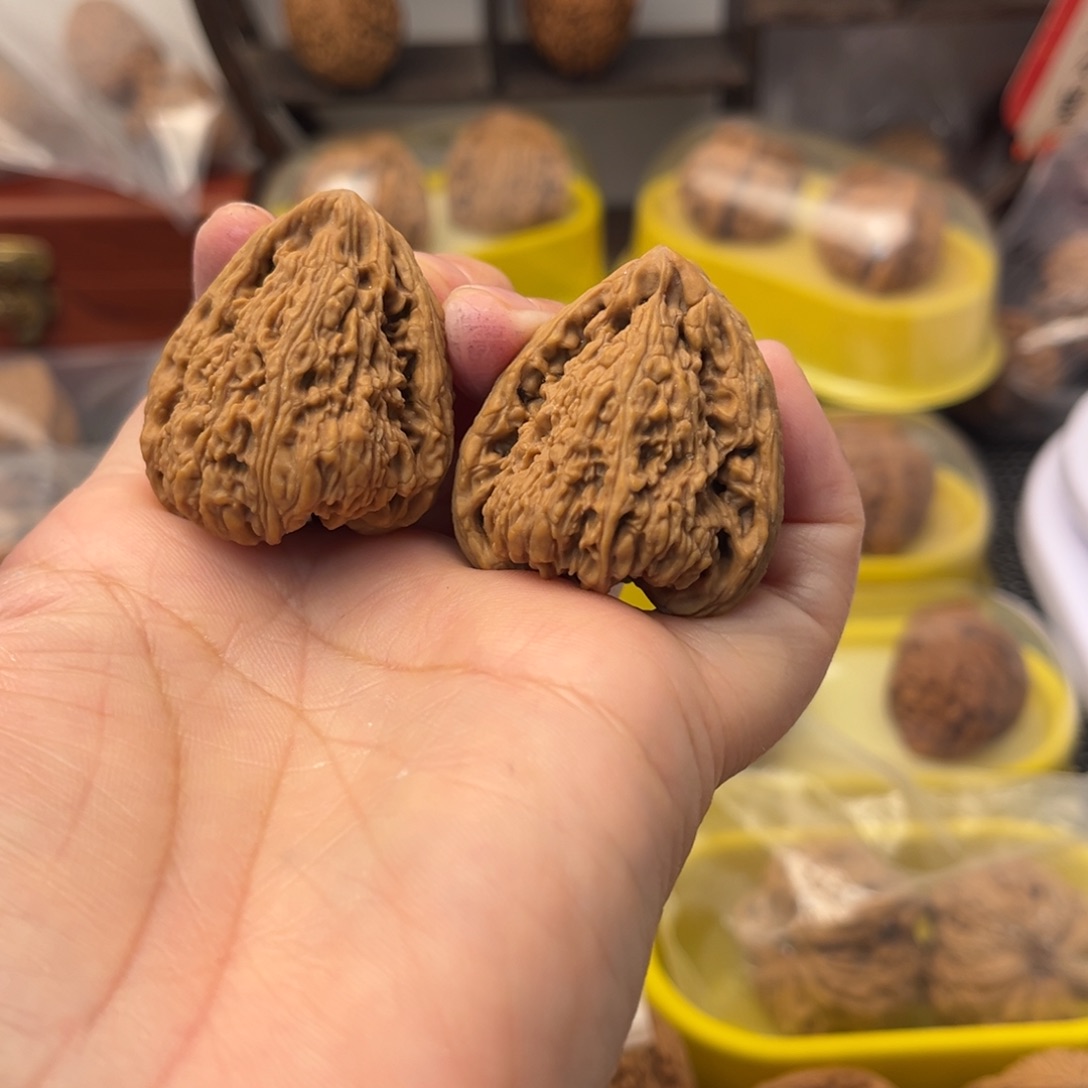 文玩核桃吊坠麦*南疆石